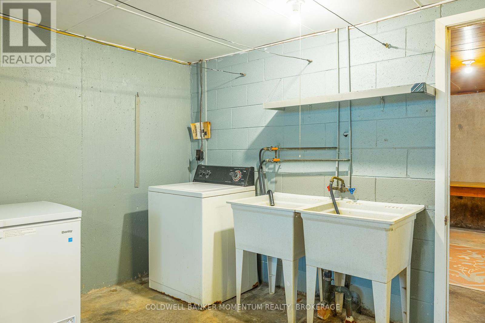 9 Mcdonald Avenue, Thorold (Thorold Downtown), Ontario  L2V 3E3 - Photo 28 - X12439188