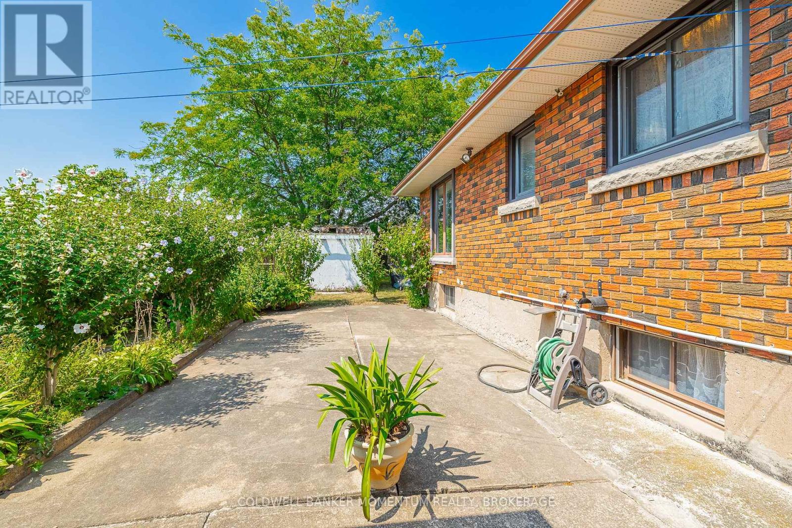 9 Mcdonald Avenue, Thorold (Thorold Downtown), Ontario  L2V 3E3 - Photo 33 - X12439188