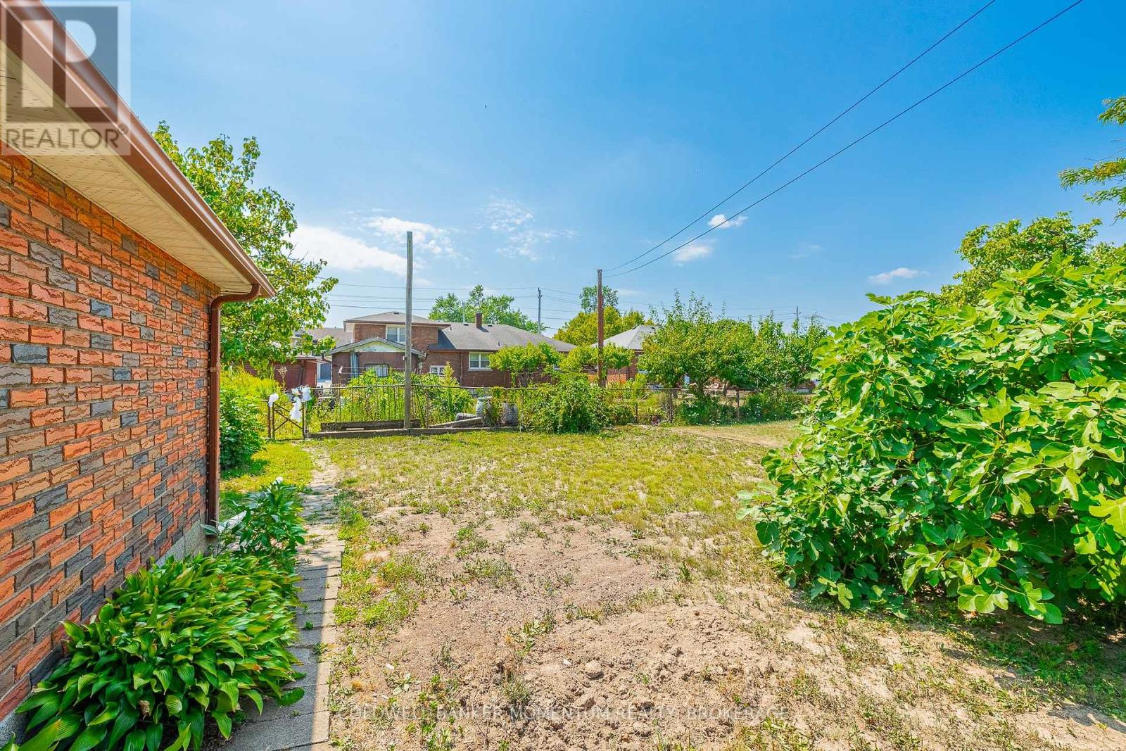 9 Mcdonald Avenue, Thorold (Thorold Downtown), Ontario  L2V 3E3 - Photo 35 - X12439188