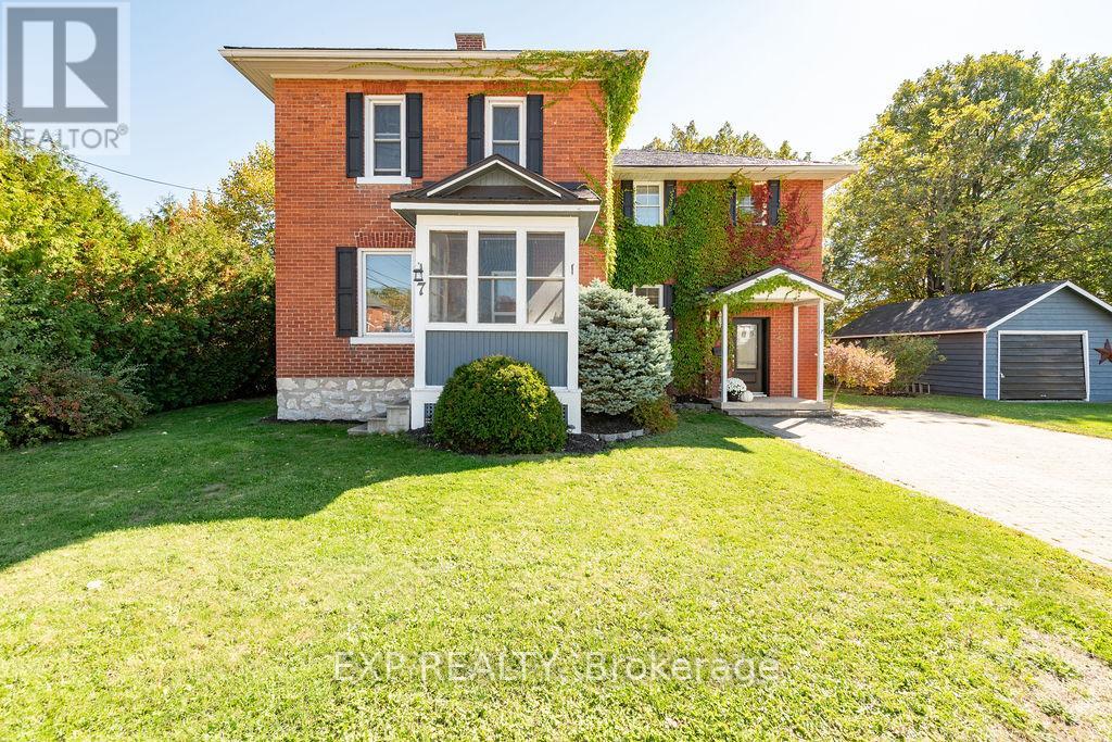 7 Hincks Avenue W, Renfrew, Ontario  K7V 3S5 - Photo 2 - X12439194