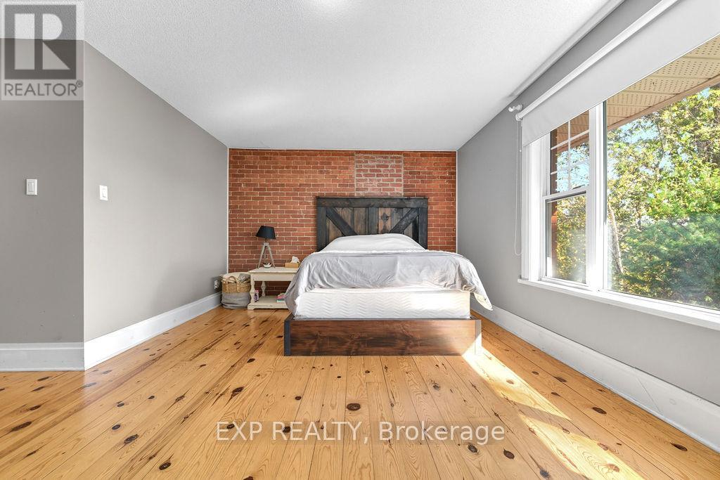 7 Hincks Avenue W, Renfrew, Ontario  K7V 3S5 - Photo 23 - X12439194