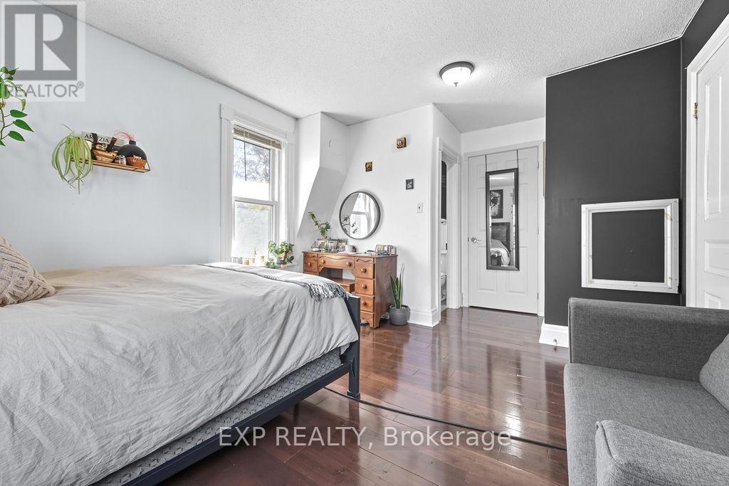7 Hincks Avenue W, Renfrew, Ontario  K7V 3S5 - Photo 30 - X12439194