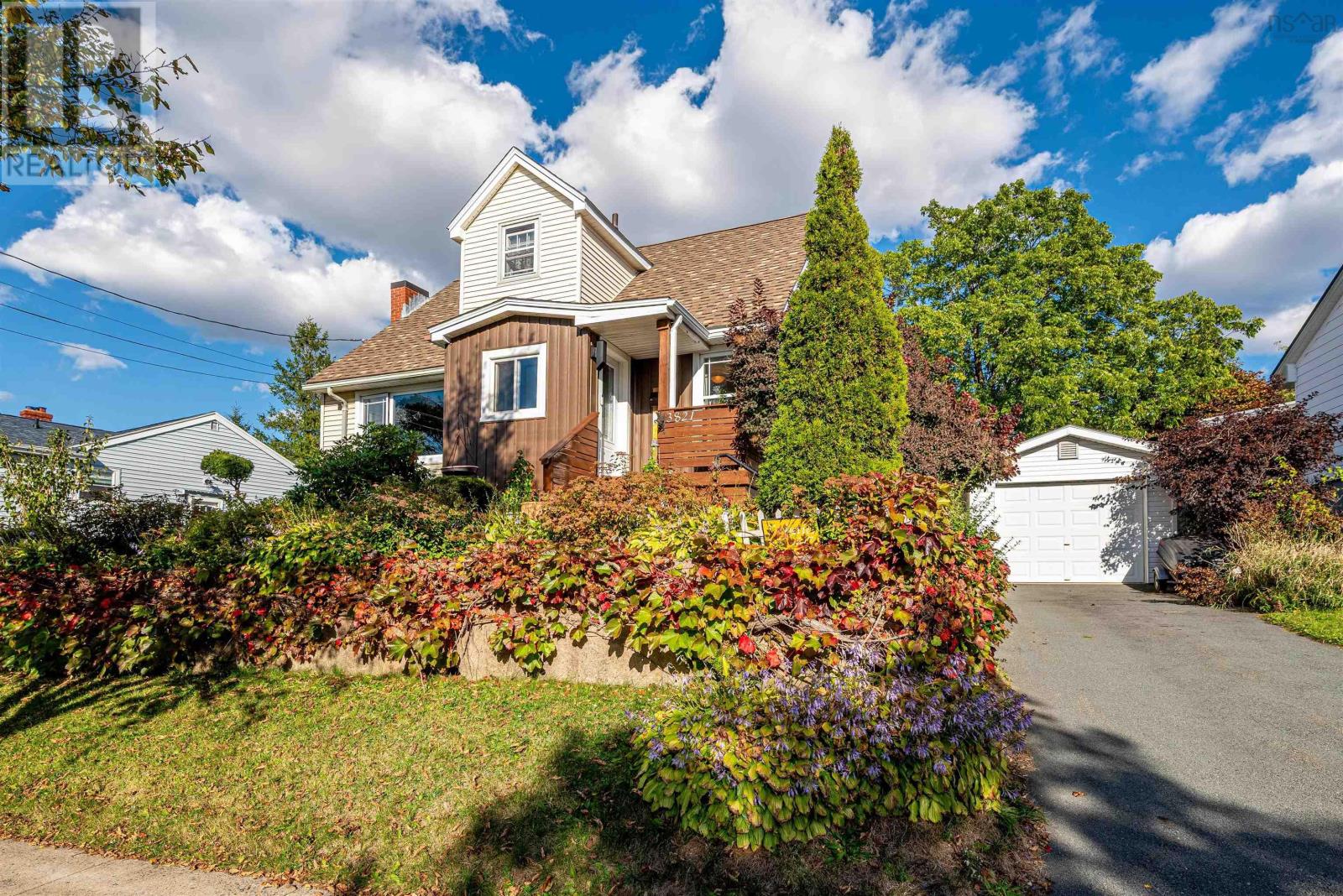 3821 Basinview Drive, Halifax, Nova Scotia  B3K 5A2 - Photo 2 - 202524806