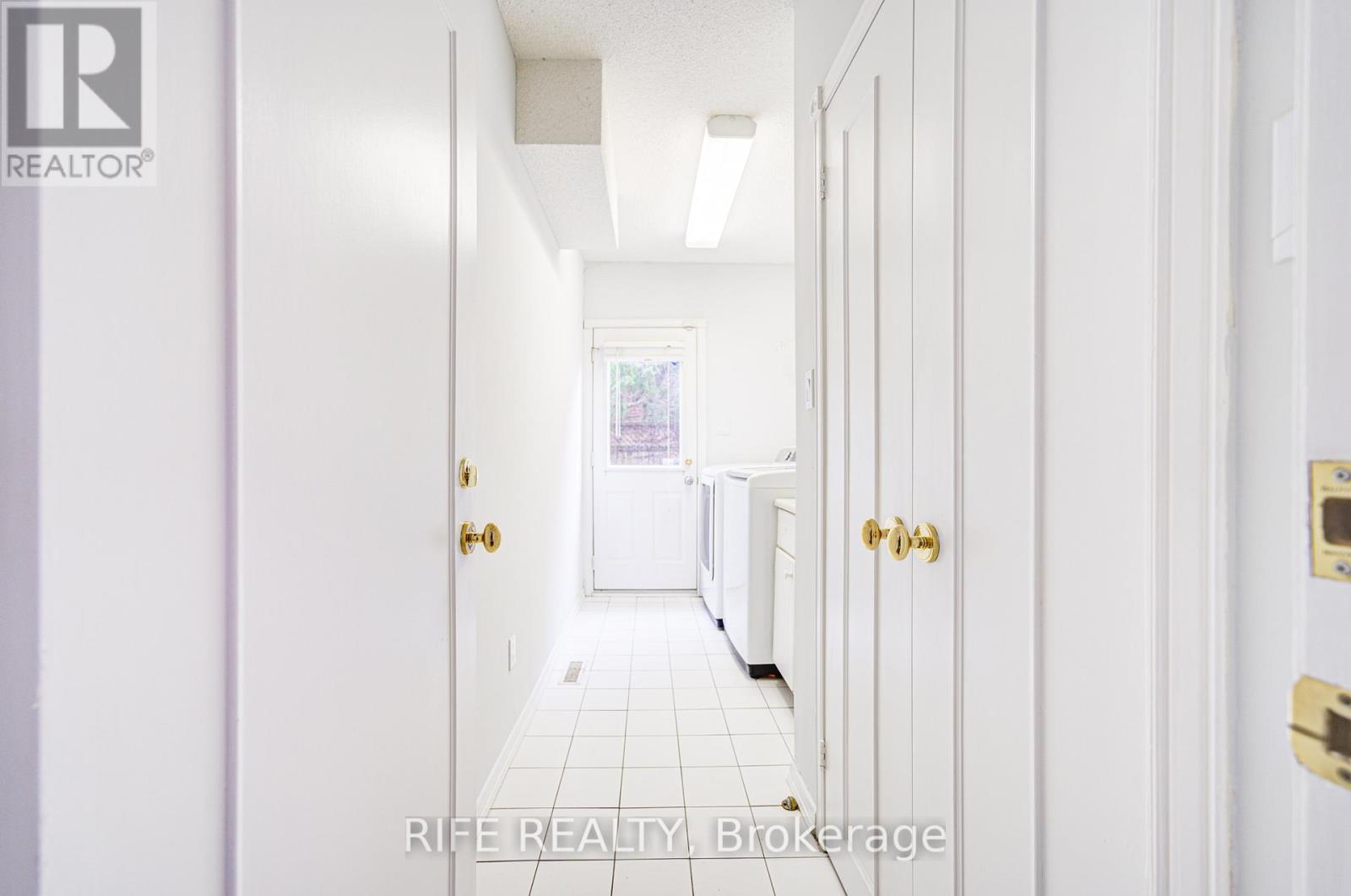17 Bramble Drive, Toronto, Ontario  M3B 2E9 - Photo 23 - C12439148