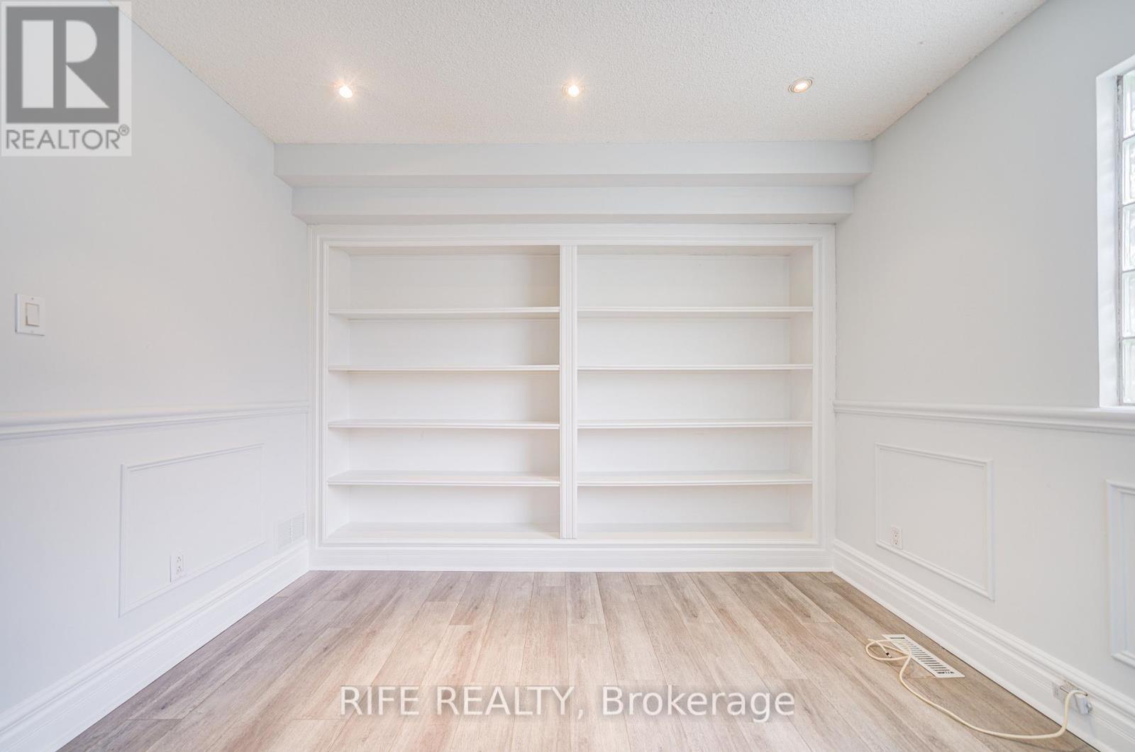 17 Bramble Drive, Toronto, Ontario  M3B 2E9 - Photo 32 - C12439152