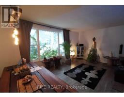 27 SHIPPIGAN CRESCENT, Toronto, Ontario