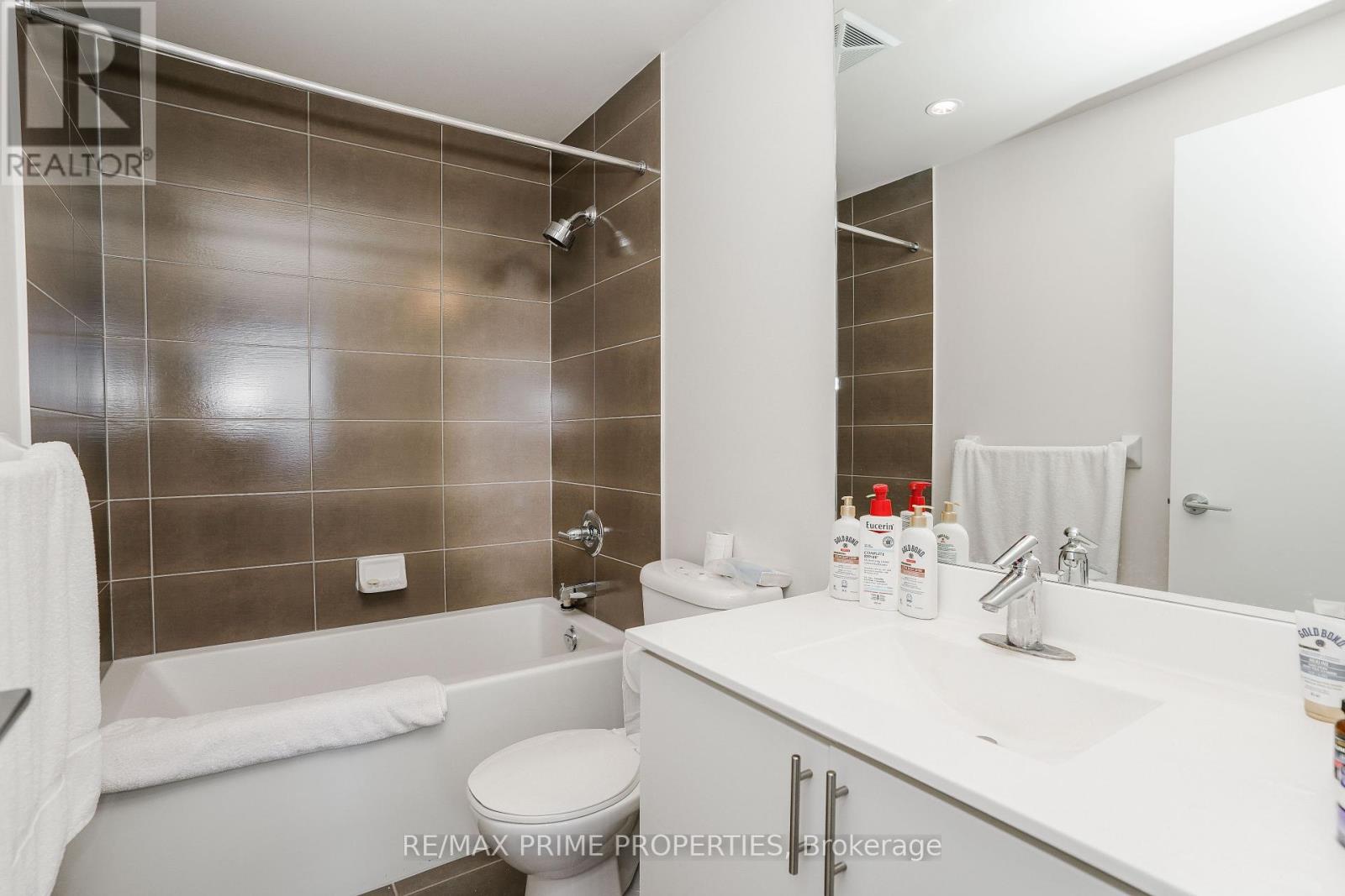 1804 - 181 Wynford Drive, Toronto, Ontario  M3C 0C6 - Photo 20 - C12439158