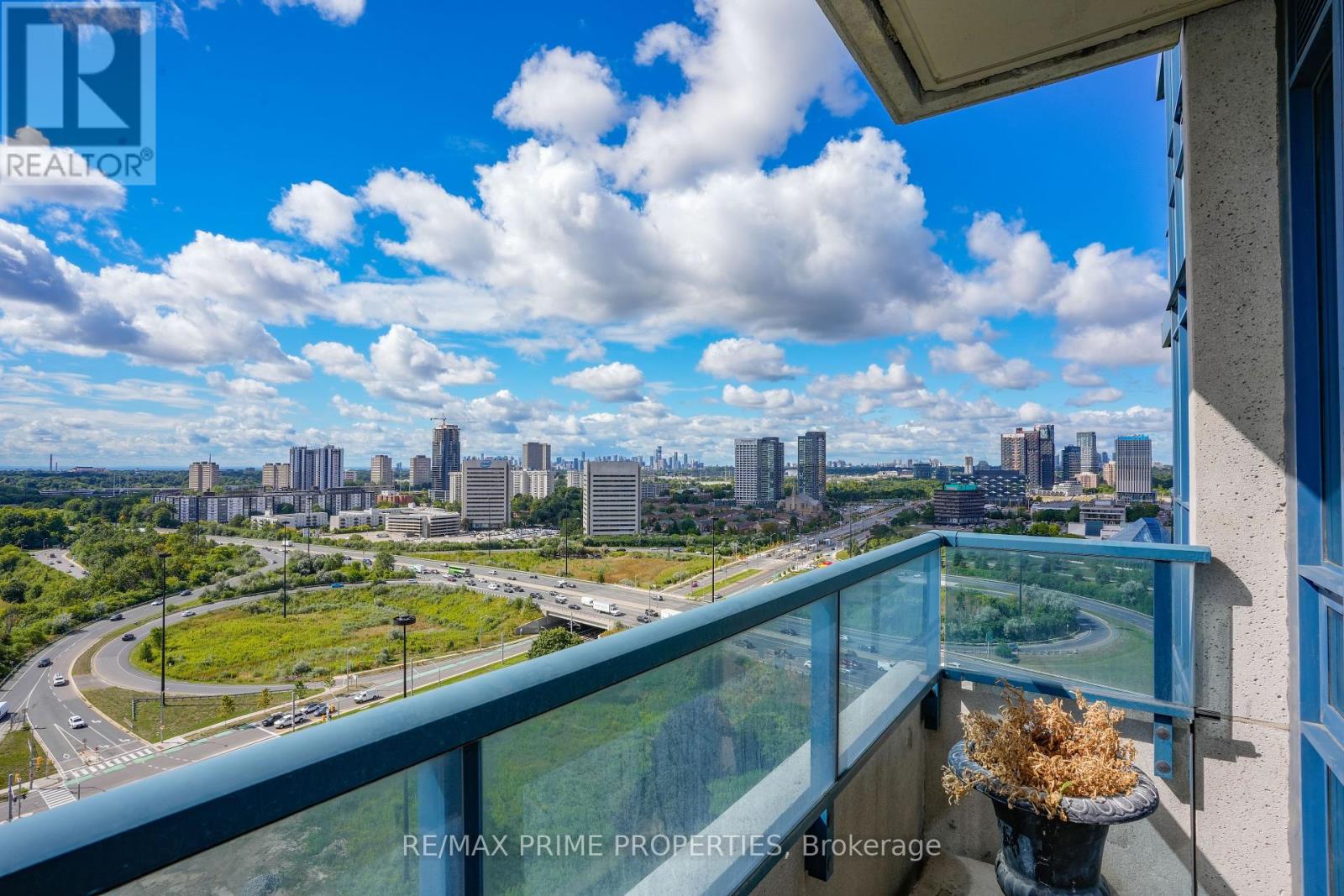 1804 - 181 Wynford Drive, Toronto, Ontario  M3C 0C6 - Photo 23 - C12439158
