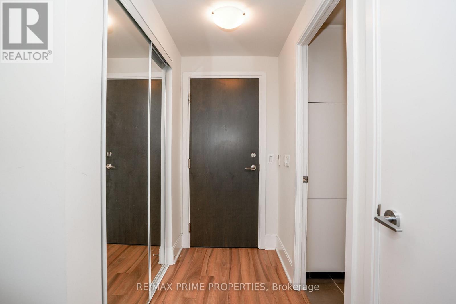 1804 - 181 Wynford Drive, Toronto, Ontario  M3C 0C6 - Photo 8 - C12439158