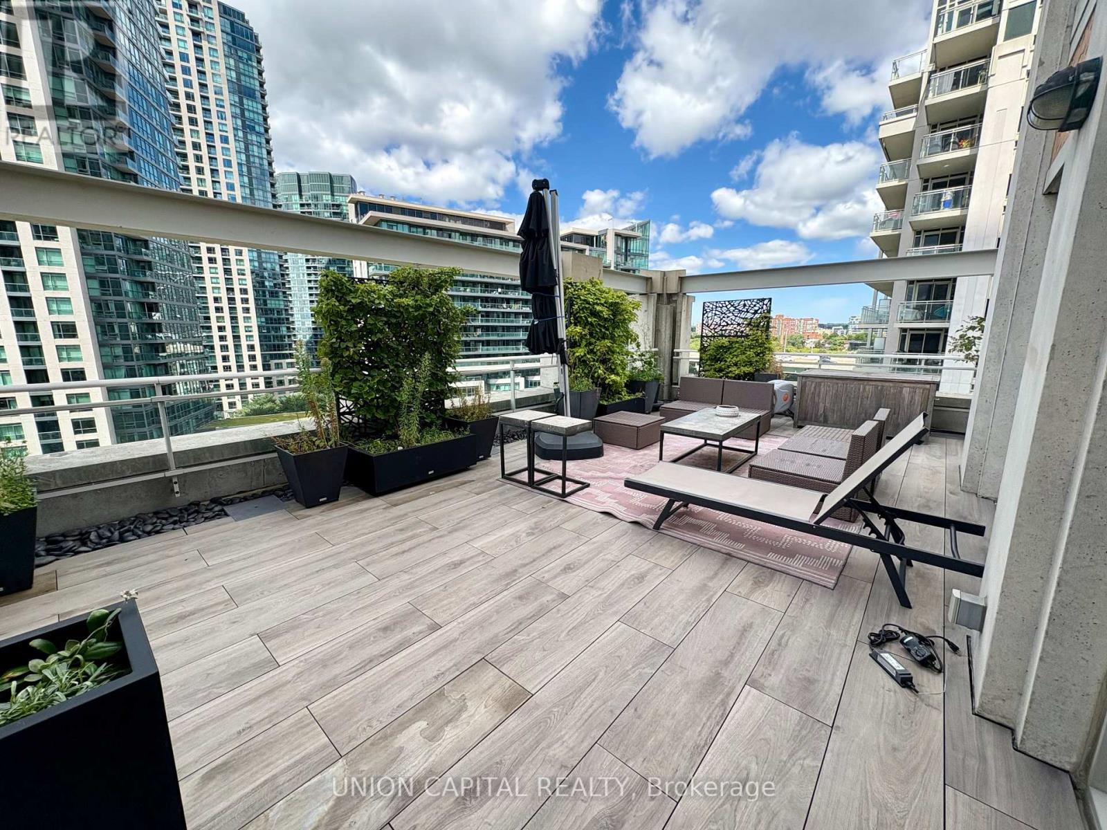 1006 - 628 Fleet Street, Toronto, Ontario  M5V 1A8 - Photo 17 - C12439178