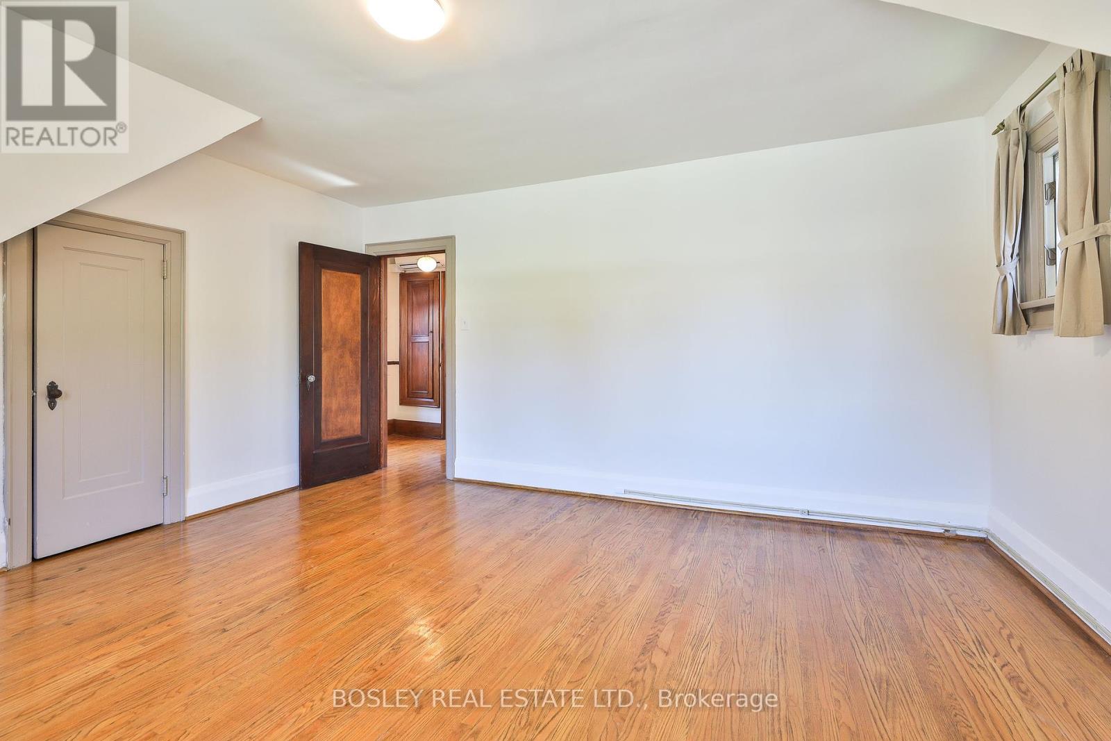 183 Mcrae Drive, Toronto, Ontario  M4G 1T2 - Photo 14 - C12439191