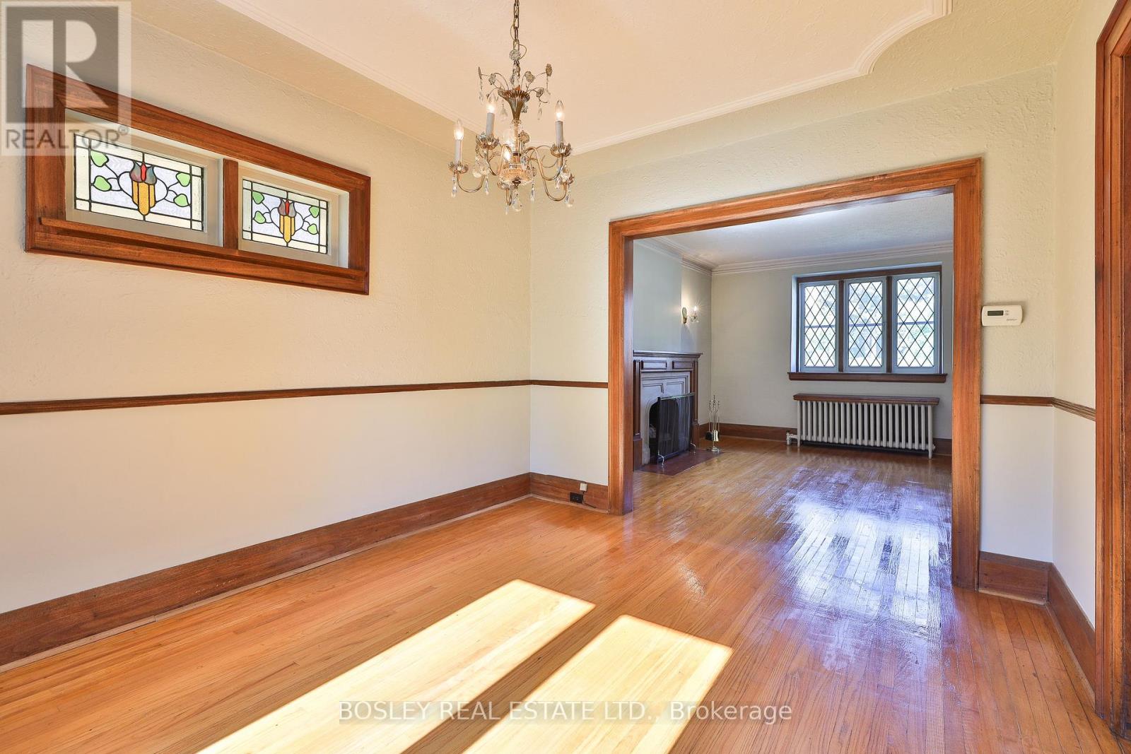 183 Mcrae Drive, Toronto, Ontario  M4G 1T2 - Photo 7 - C12439191
