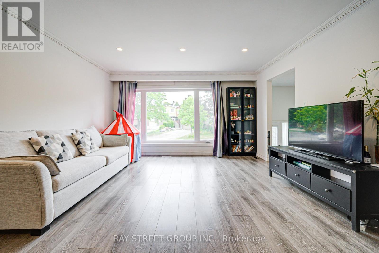64 Rakewood Crescent, Toronto, Ontario  M1V 1M7 - Photo 12 - E12439139