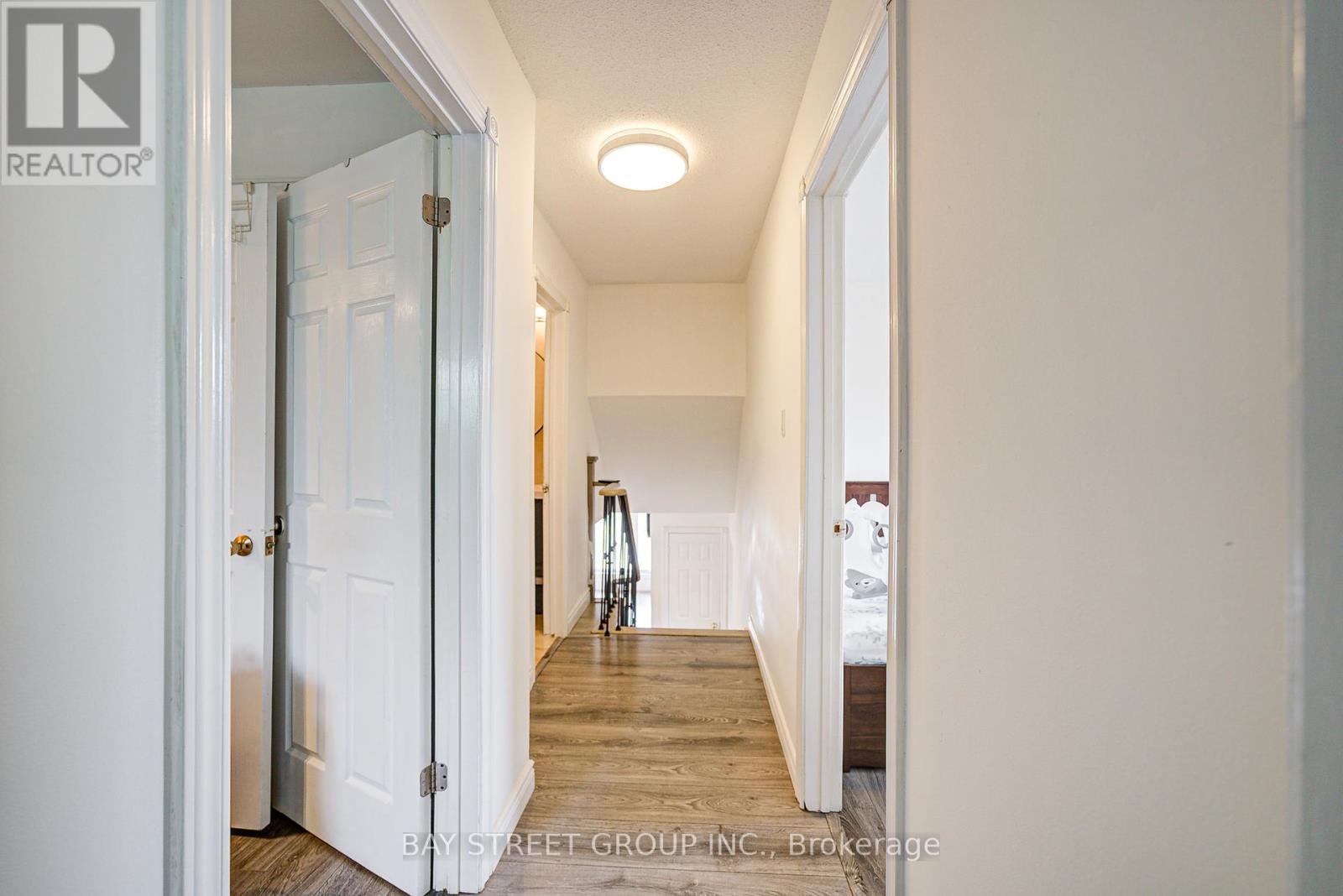 64 Rakewood Crescent, Toronto, Ontario  M1V 1M7 - Photo 14 - E12439139