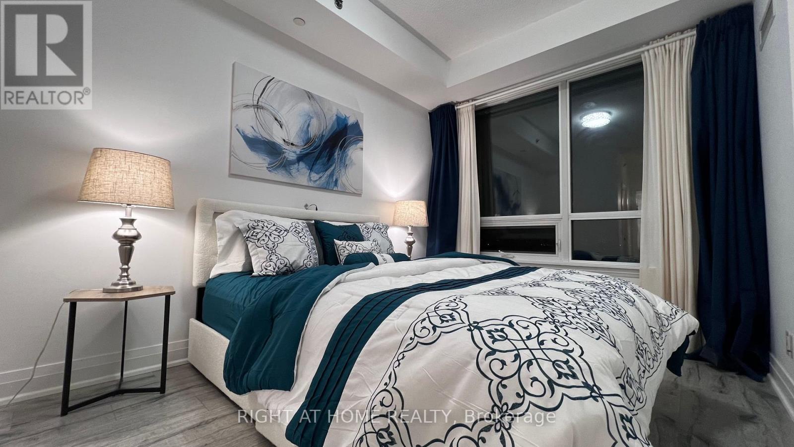 814 - 520 Steeles Avenue W, Vaughan, Ontario  L4J 0H2 - Photo 13 - N12439163