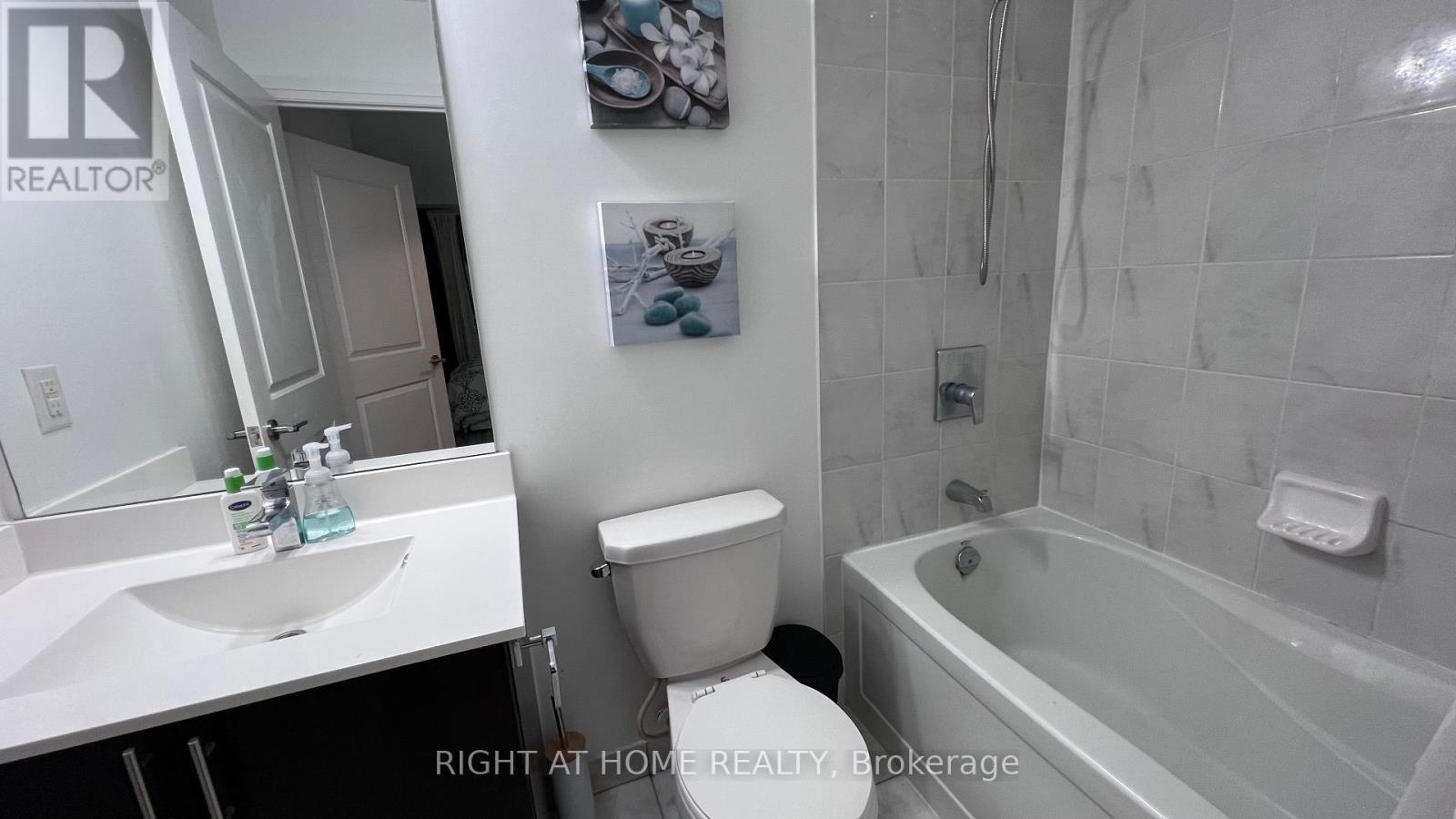 814 - 520 Steeles Avenue W, Vaughan, Ontario  L4J 0H2 - Photo 19 - N12439163