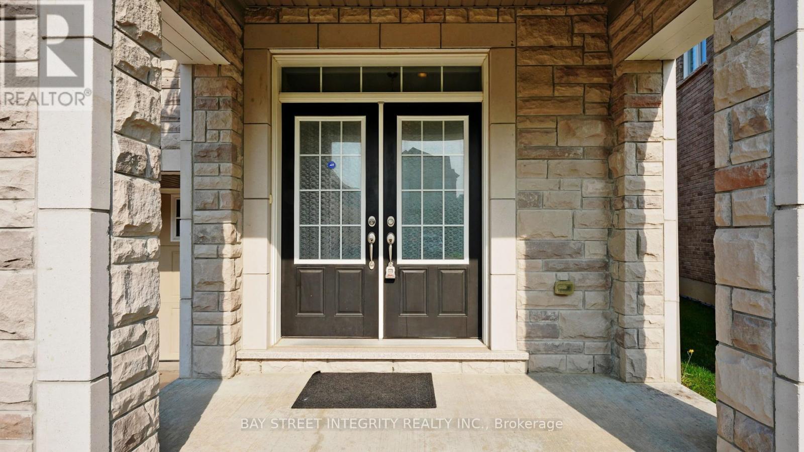 170 Baber Crescent, Aurora, Ontario  L4G 0Y6 - Photo 4 - N12439164