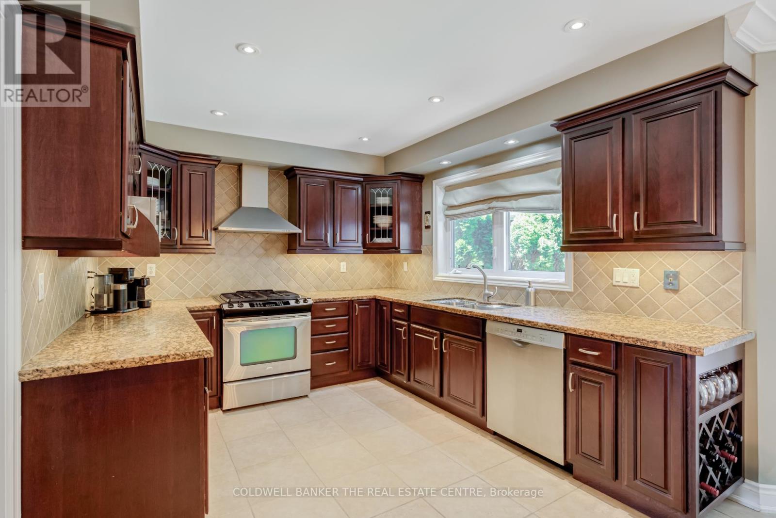 129 Foxtail Ridge, Newmarket, Ontario  L3X 1Z2 - Photo 11 - N12439168