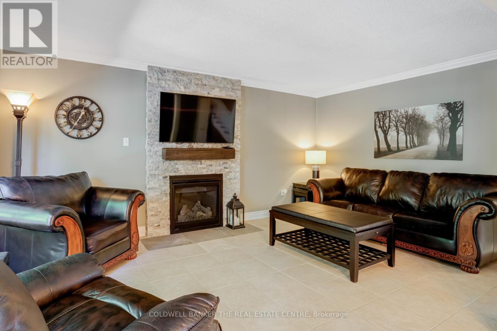 129 Foxtail Ridge, Newmarket, Ontario  L3X 1Z2 - Photo 15 - N12439168