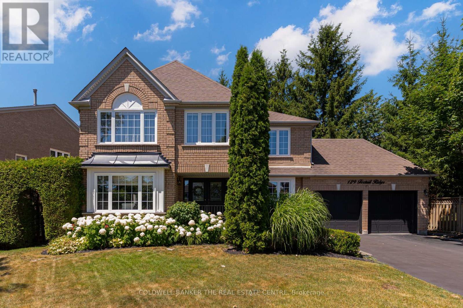 129 Foxtail Ridge, Newmarket, Ontario  L3X 1Z2 - Photo 4 - N12439168