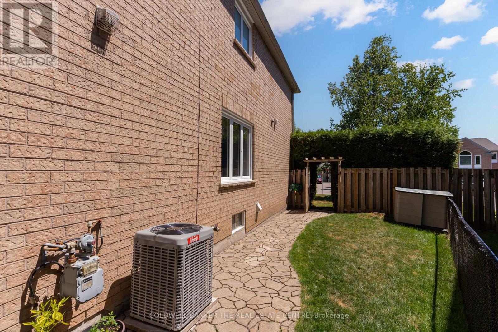 129 Foxtail Ridge, Newmarket, Ontario  L3X 1Z2 - Photo 50 - N12439168