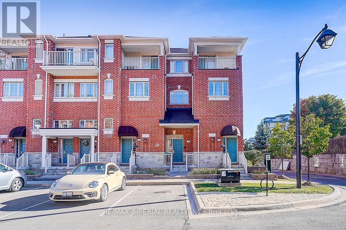 9 ORMEROD LANE, Richmond Hill, Ontario