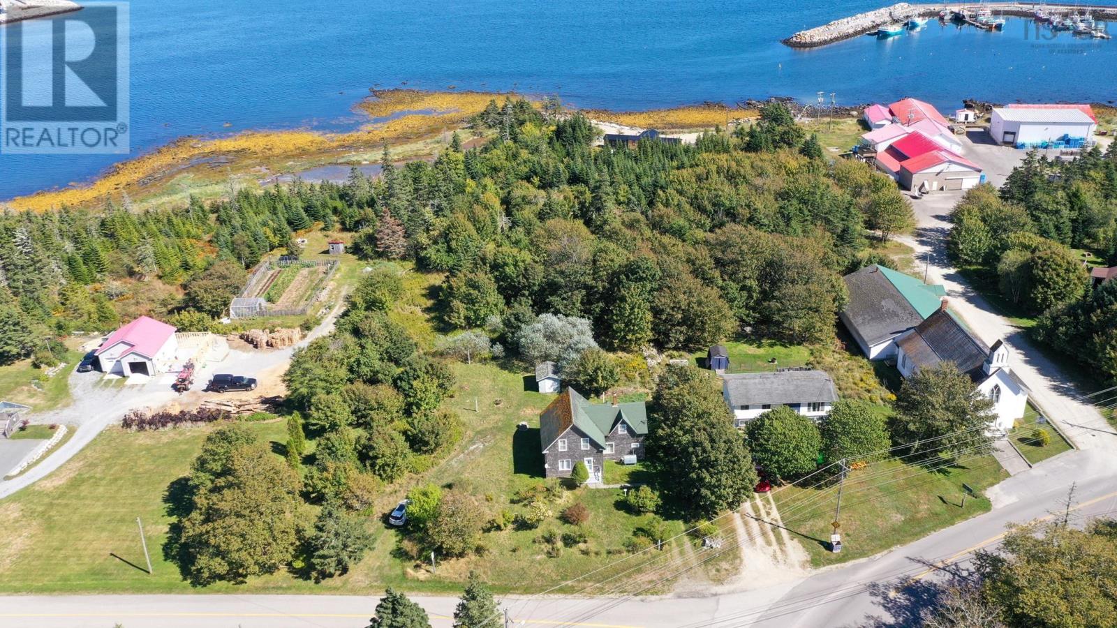 141 Old Ferry Rd Port Latour, Port La Tour, Nova Scotia  B0W 2T0 - Photo 5 - 202524671
