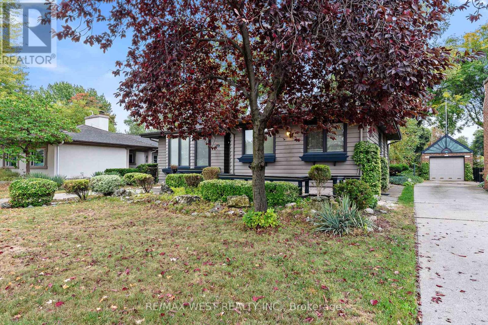 2437 Riverside Drive W, Windsor, Ontario  N9B 1B2 - Photo 19 - X12433211