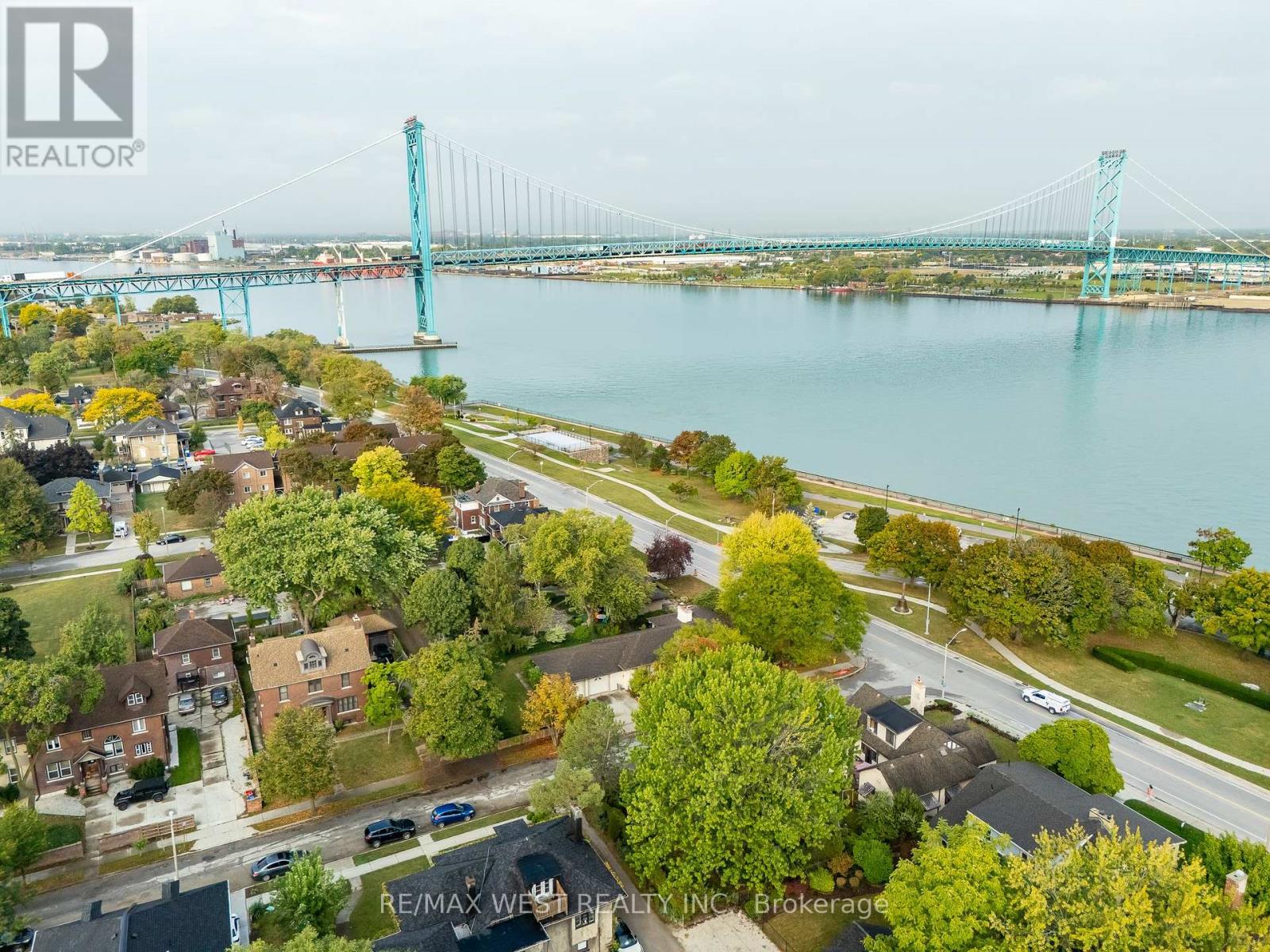 2437 Riverside Drive W, Windsor, Ontario  N9B 1B2 - Photo 14 - X12433211