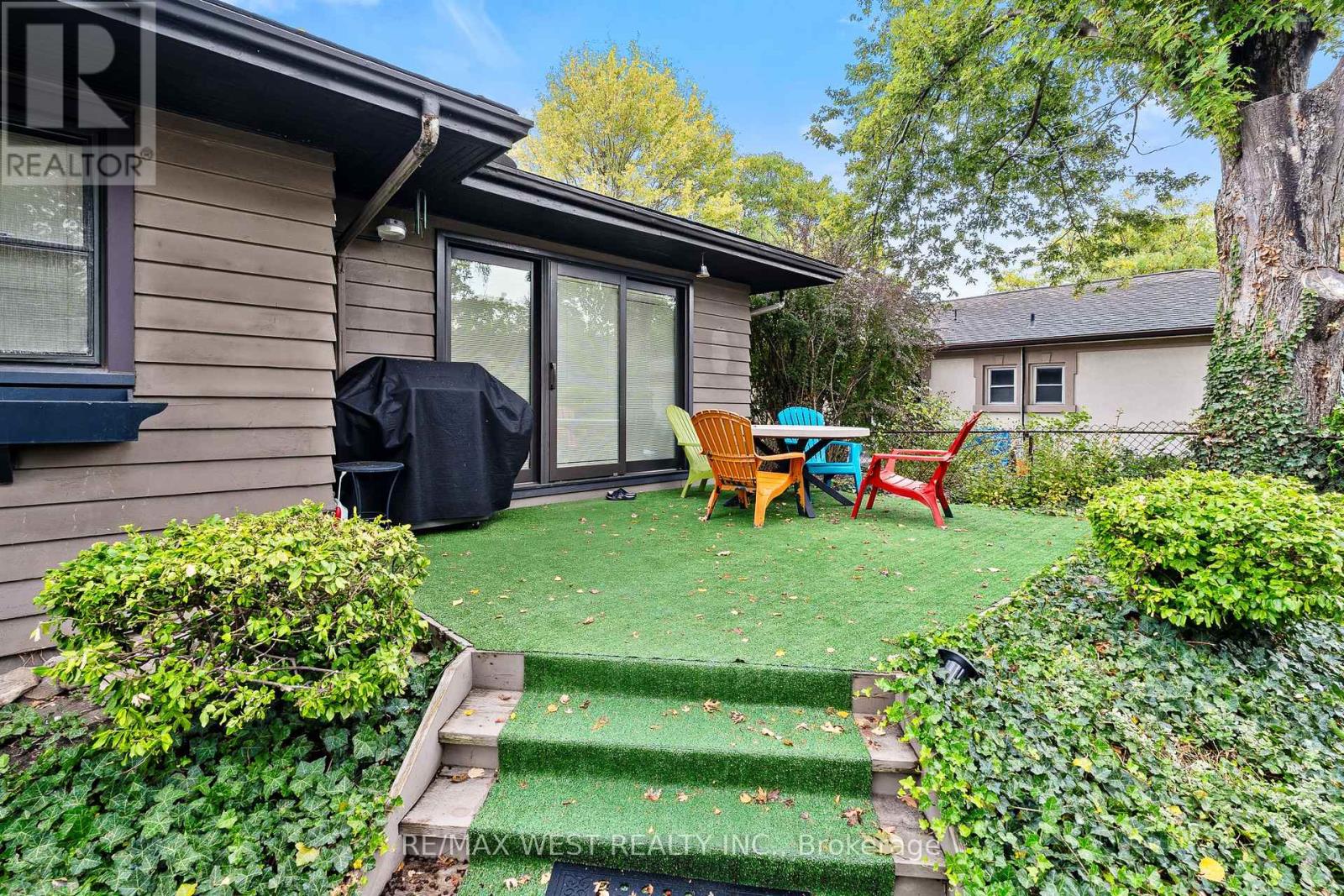 2437 Riverside Drive W, Windsor, Ontario  N9B 1B2 - Photo 25 - X12433211