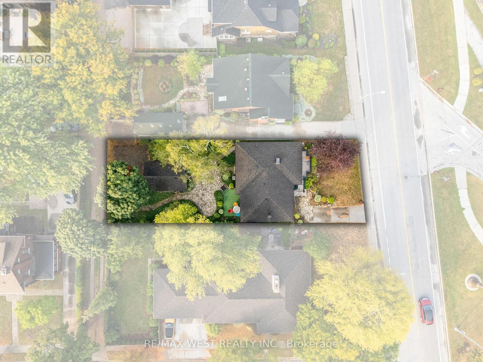 2437 Riverside Drive W, Windsor, Ontario  N9B 1B2 - Photo 5 - X12433211