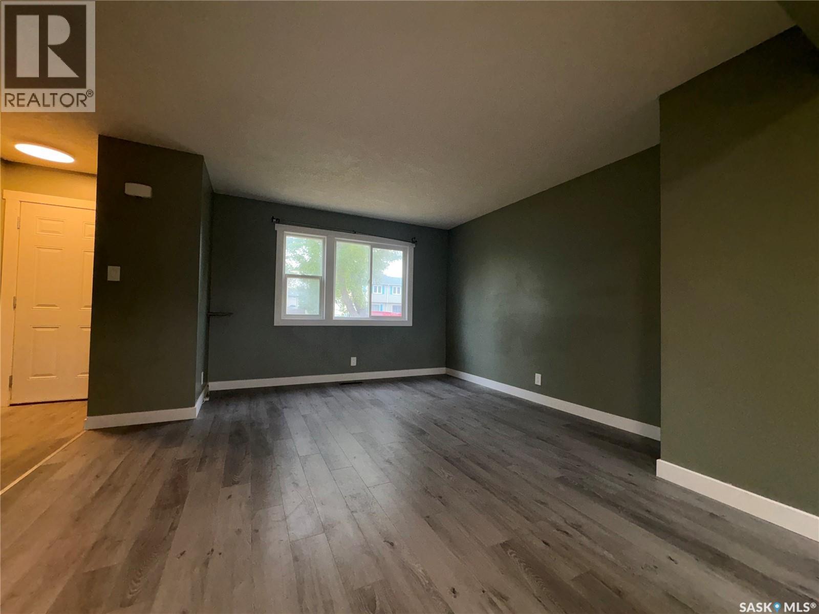 419 Royal Street, Regina, Saskatchewan  S4R 4Y5 - Photo 7 - SK019875