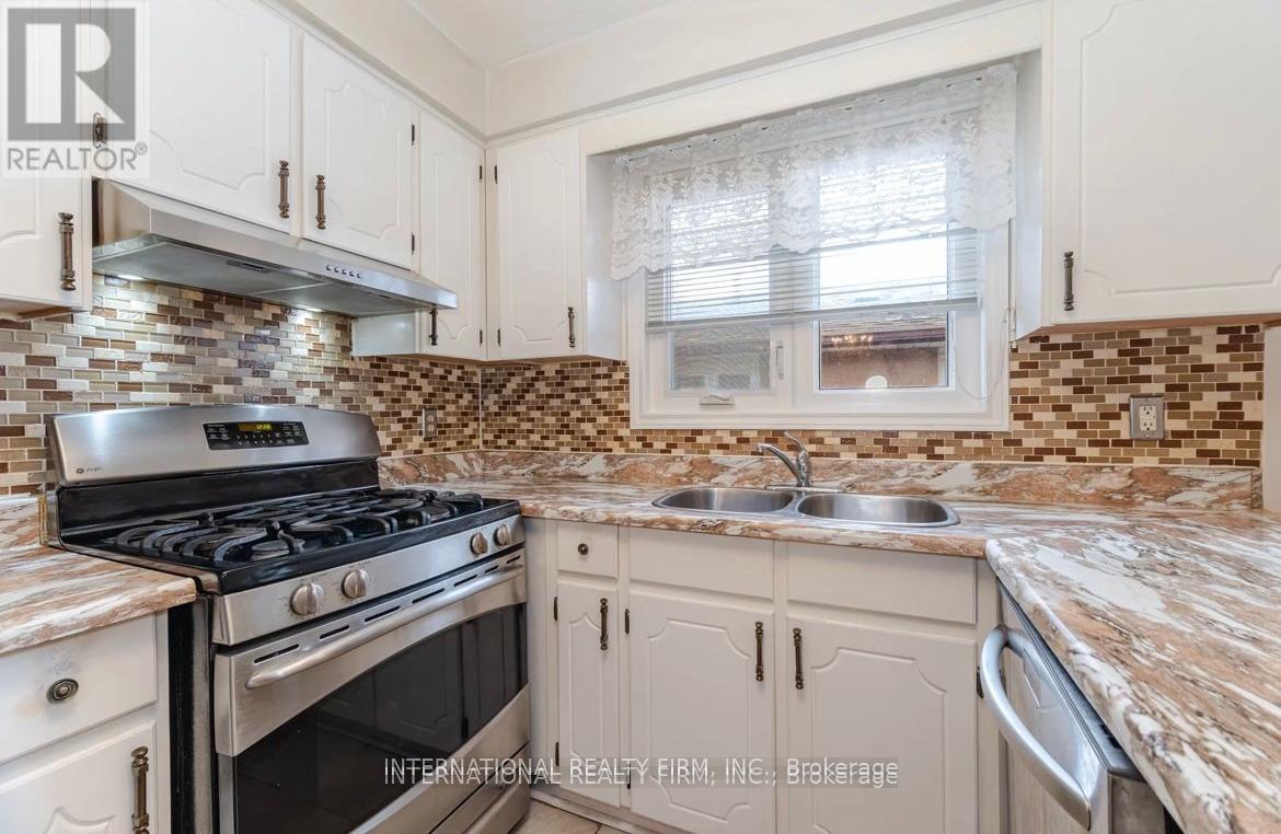 4103 Clevedon Drive, Mississauga, Ontario  L4Z 1J4 - Photo 16 - W12439170