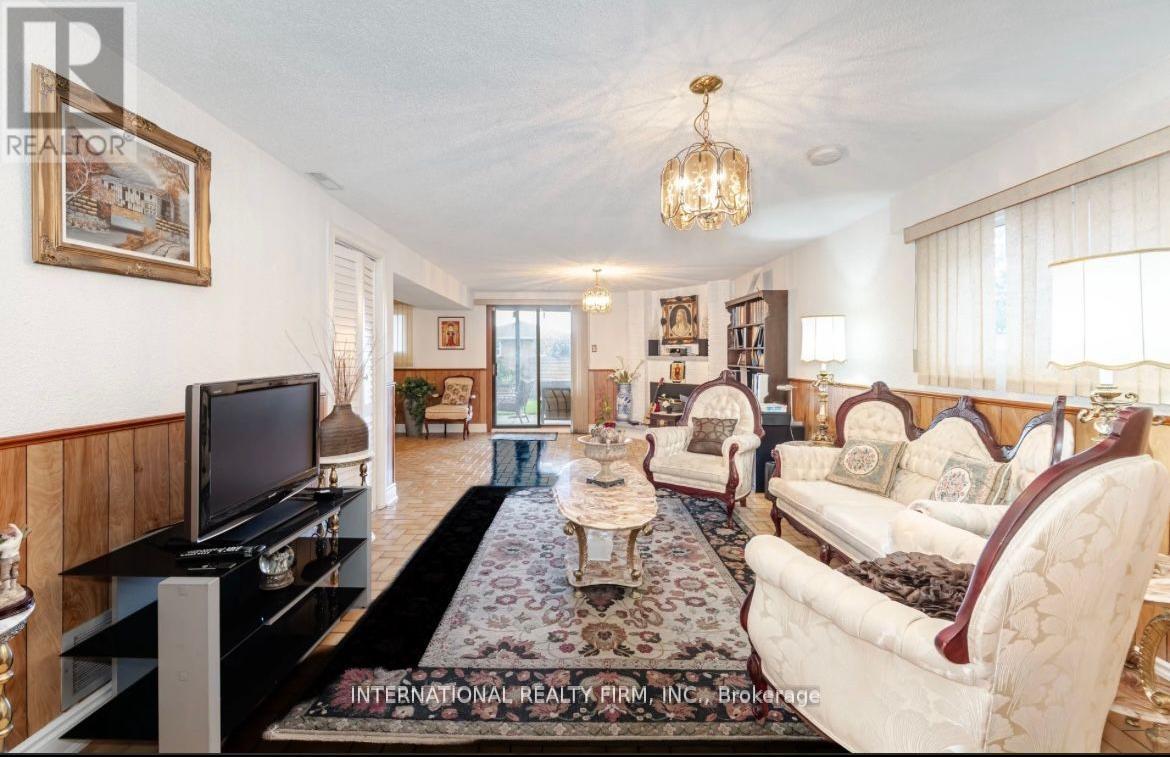 4103 Clevedon Drive, Mississauga, Ontario  L4Z 1J4 - Photo 30 - W12439170