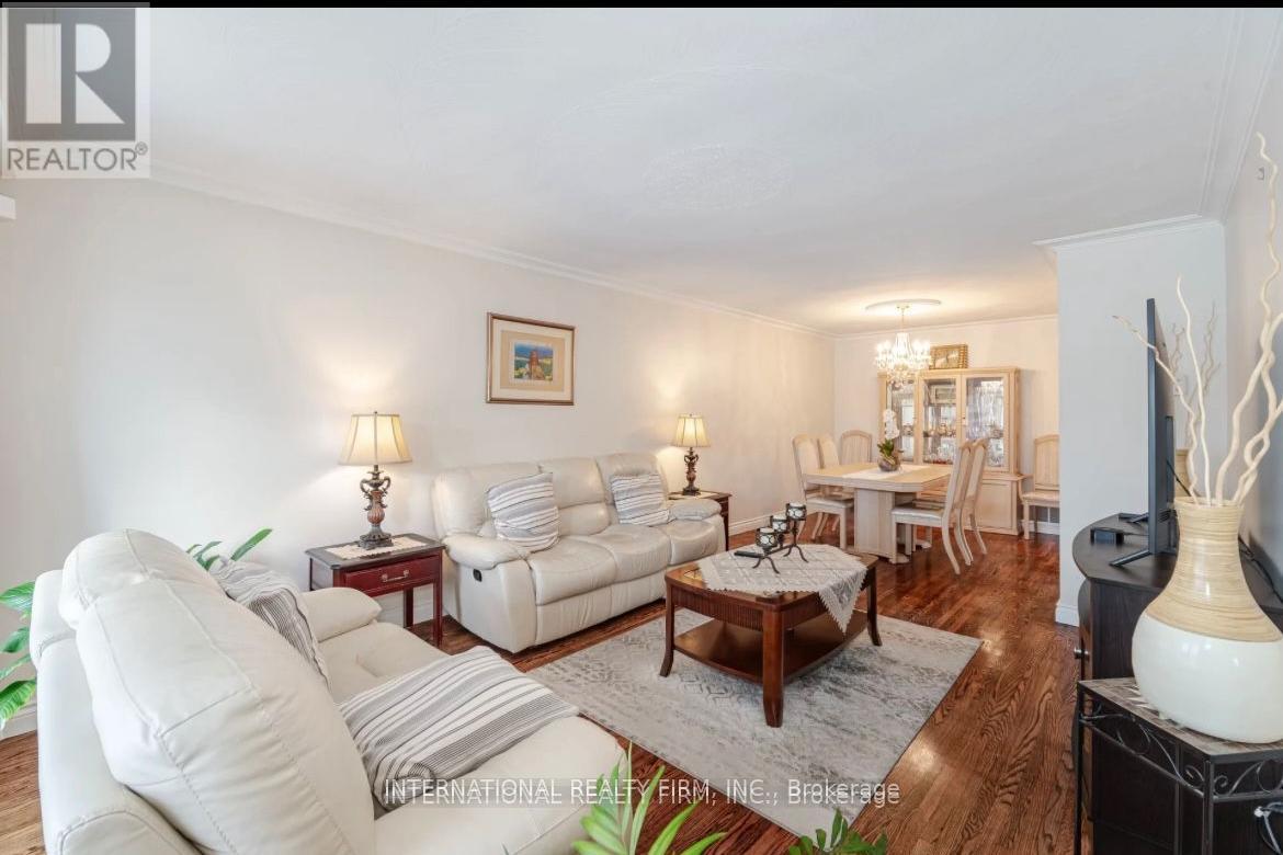 4103 Clevedon Drive, Mississauga, Ontario  L4Z 1J4 - Photo 8 - W12439170