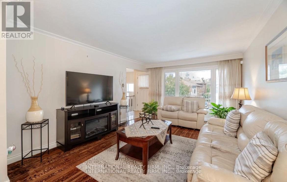 4103 Clevedon Drive, Mississauga, Ontario  L4Z 1J4 - Photo 9 - W12439170