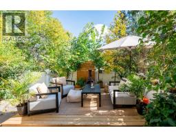 396 Brae Glen Crescent SW Braeside
