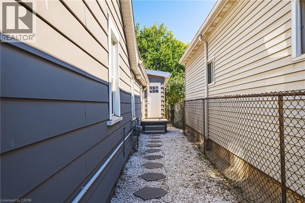 24 Rowanwood Street, Hamilton, Ontario  L8L 7H3 - Photo 21 - 40774948