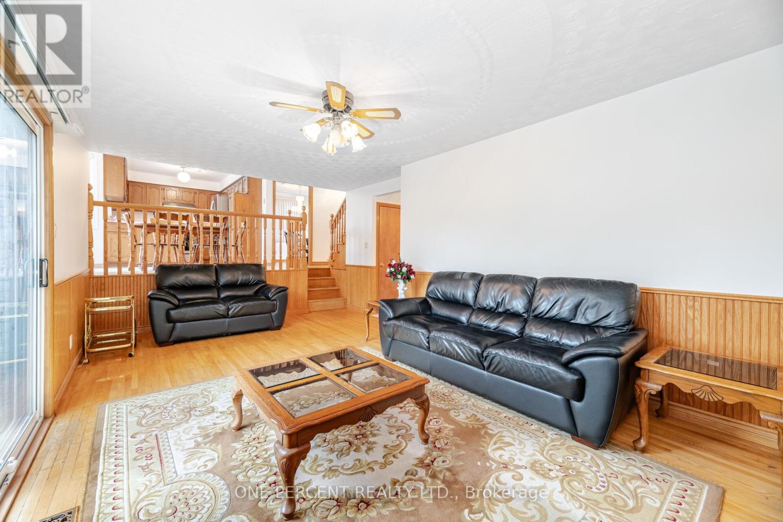 93 Old Chicopee Drive, Kitchener, Ontario  N2A 3R7 - Photo 12 - X12439137