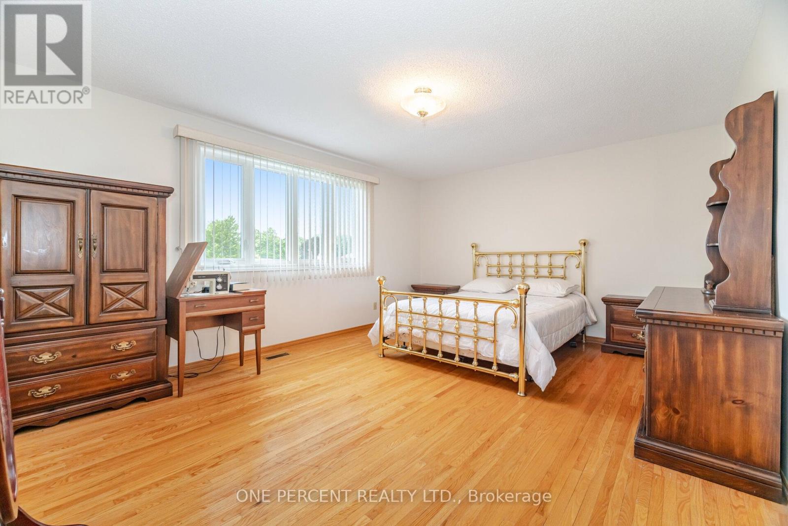 93 Old Chicopee Drive, Kitchener, Ontario  N2A 3R7 - Photo 16 - X12439137
