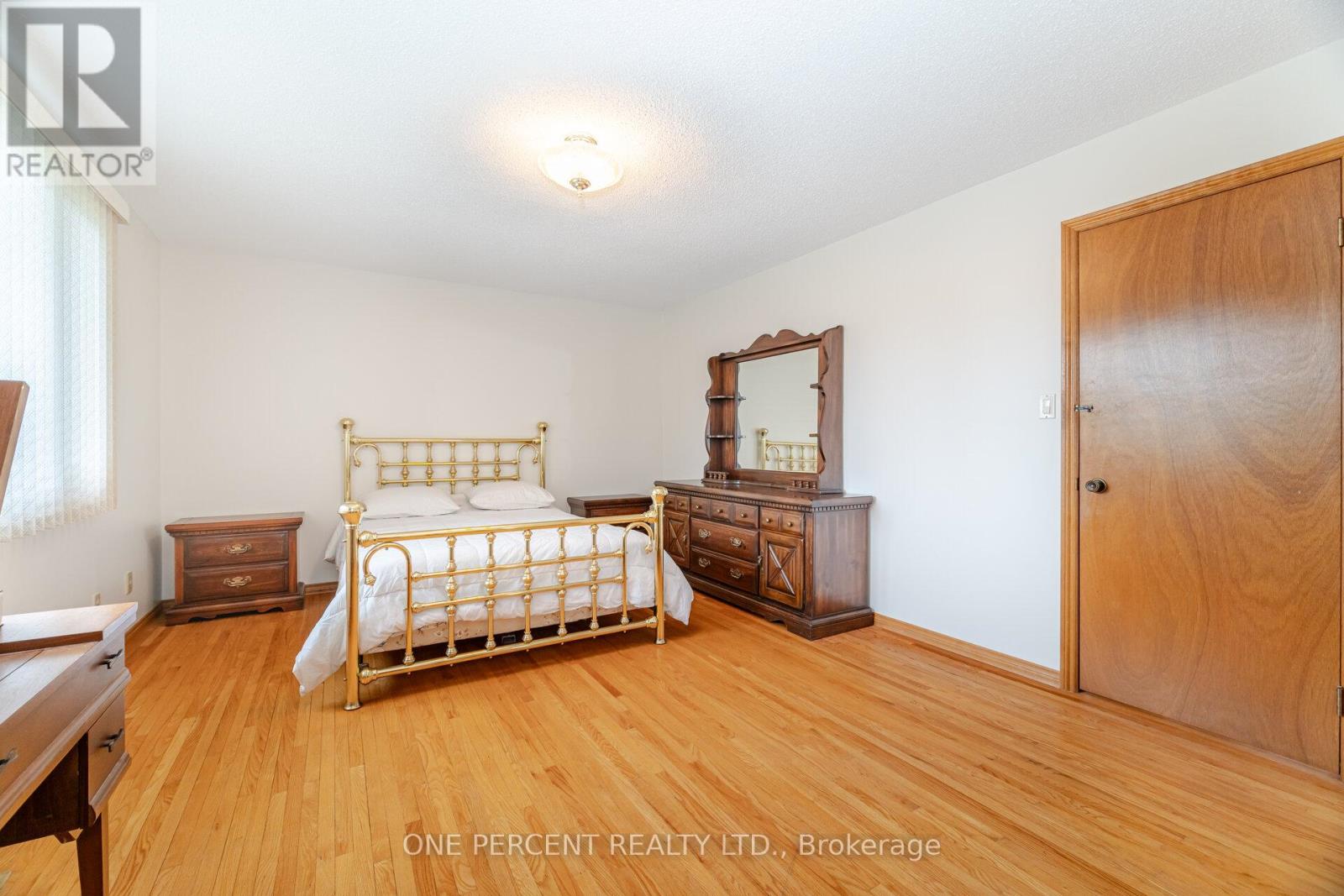 93 Old Chicopee Drive, Kitchener, Ontario  N2A 3R7 - Photo 17 - X12439137