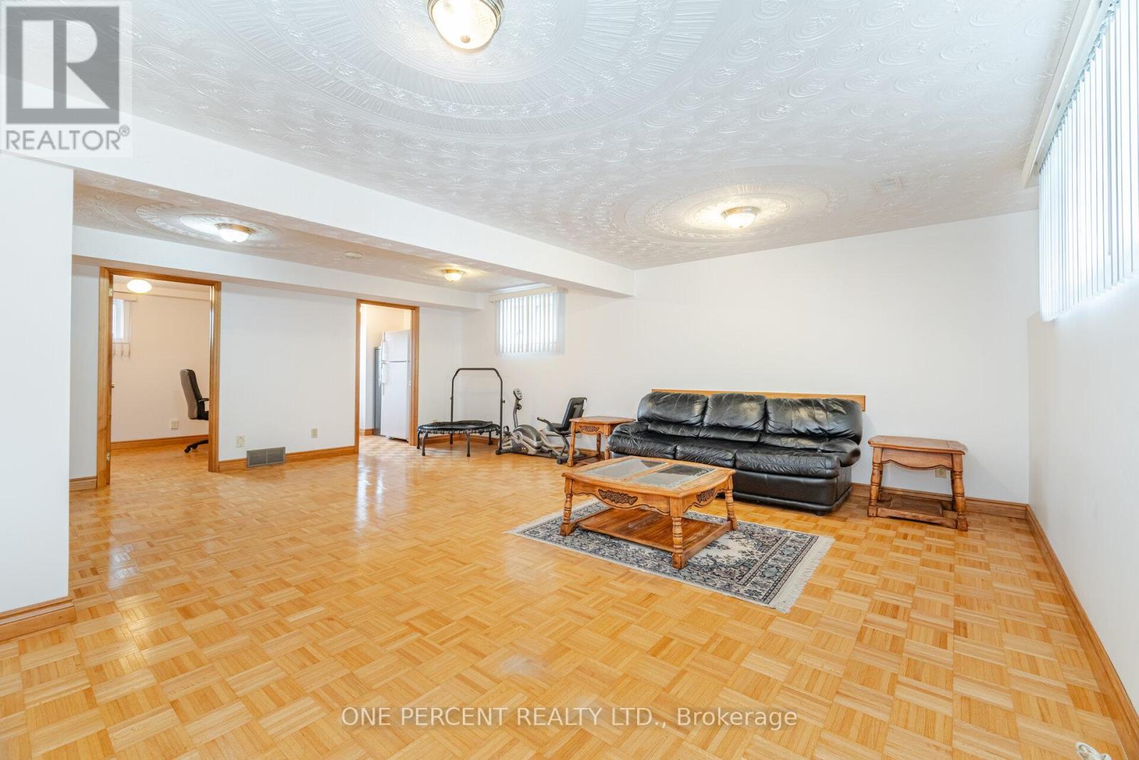93 Old Chicopee Drive, Kitchener, Ontario  N2A 3R7 - Photo 28 - X12439137