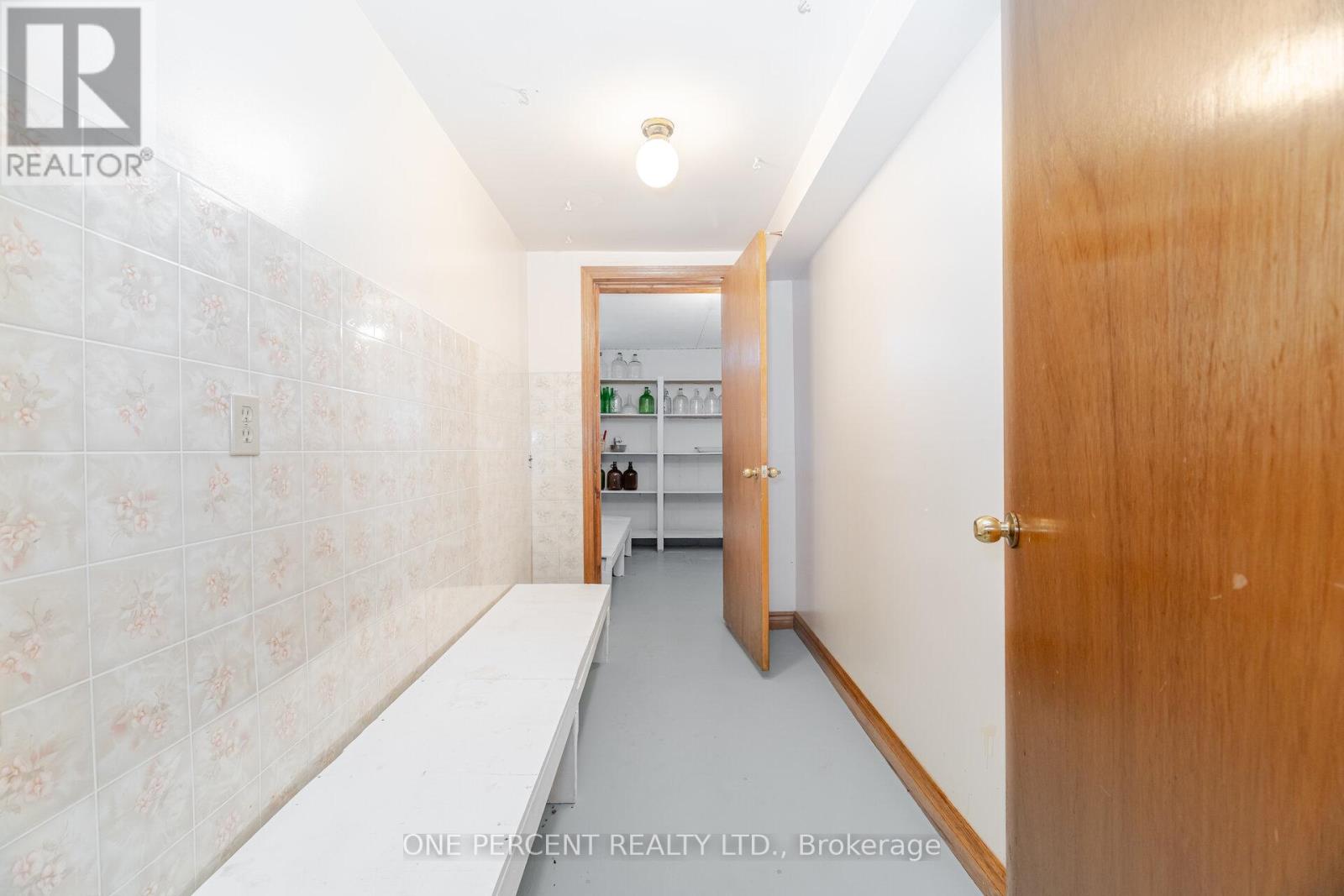 93 Old Chicopee Drive, Kitchener, Ontario  N2A 3R7 - Photo 40 - X12439137