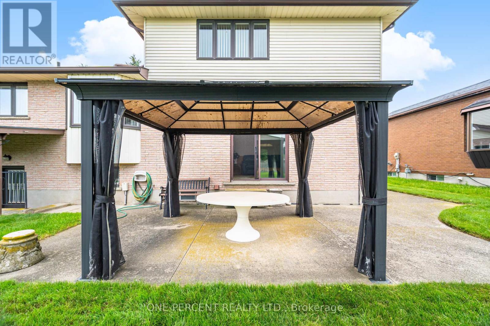93 Old Chicopee Drive, Kitchener, Ontario  N2A 3R7 - Photo 44 - X12439137