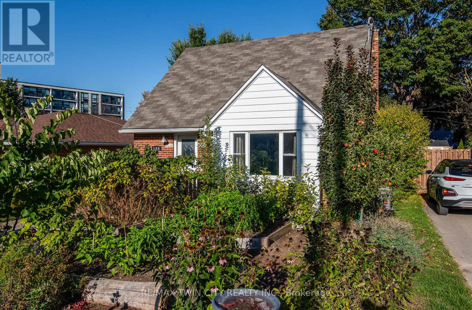 186 HIGHLAND ROAD E, Kitchener, Ontario