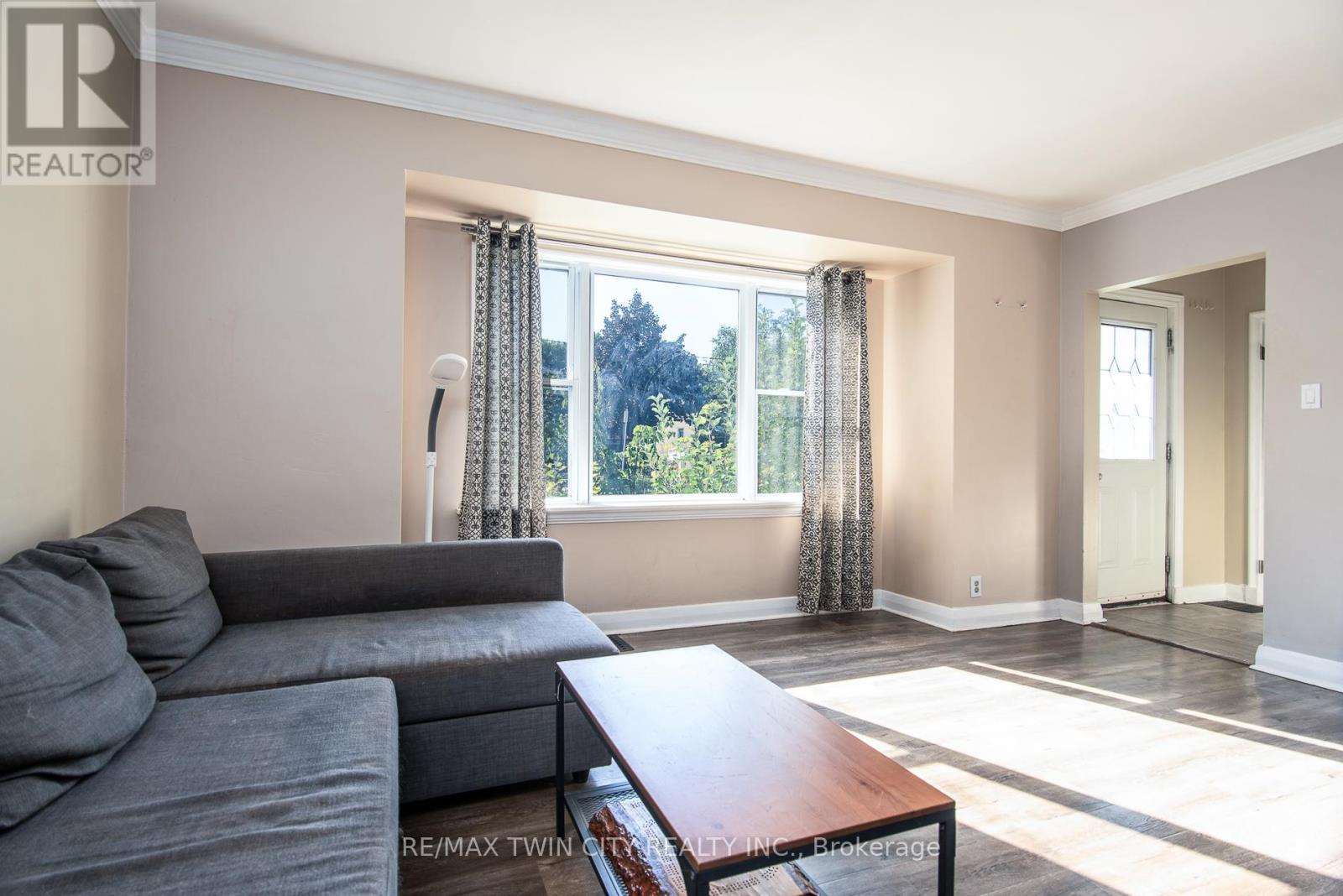186 Highland Road E, Kitchener, Ontario  N2M 3W2 - Photo 11 - X12439175