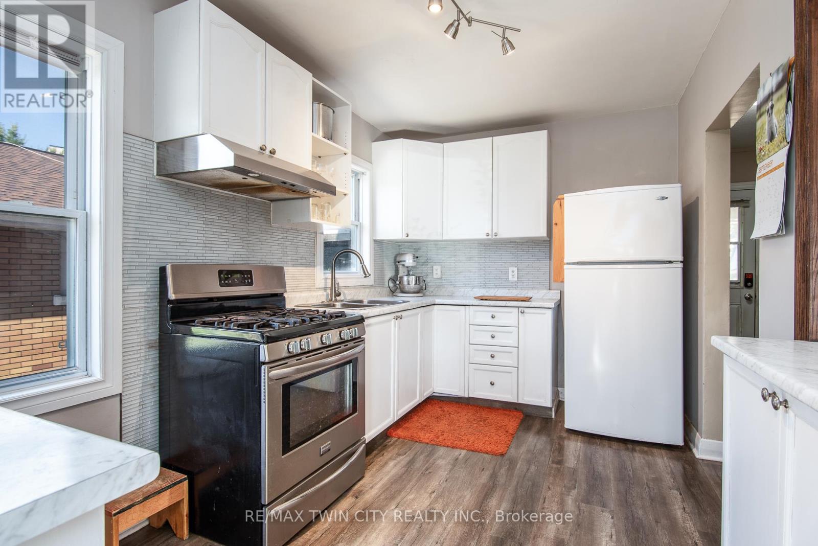 186 Highland Road E, Kitchener, Ontario  N2M 3W2 - Photo 15 - X12439175