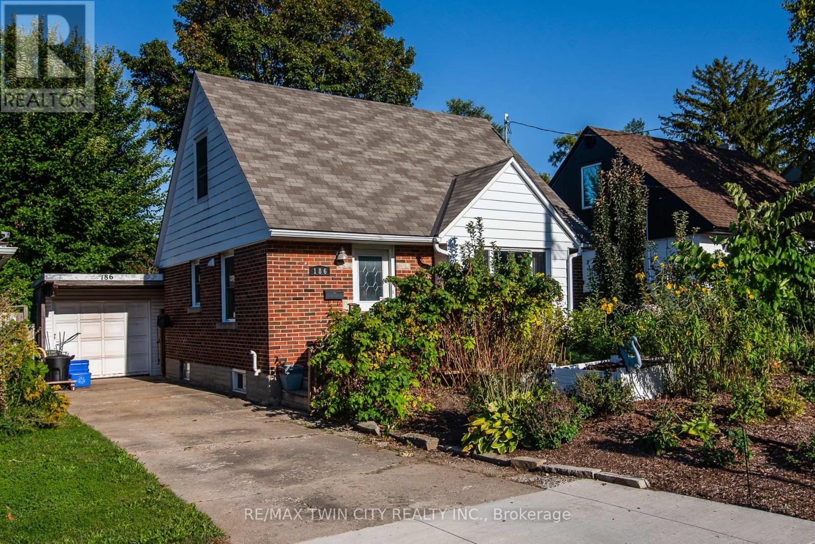 186 Highland Road E, Kitchener, Ontario  N2M 3W2 - Photo 2 - X12439175