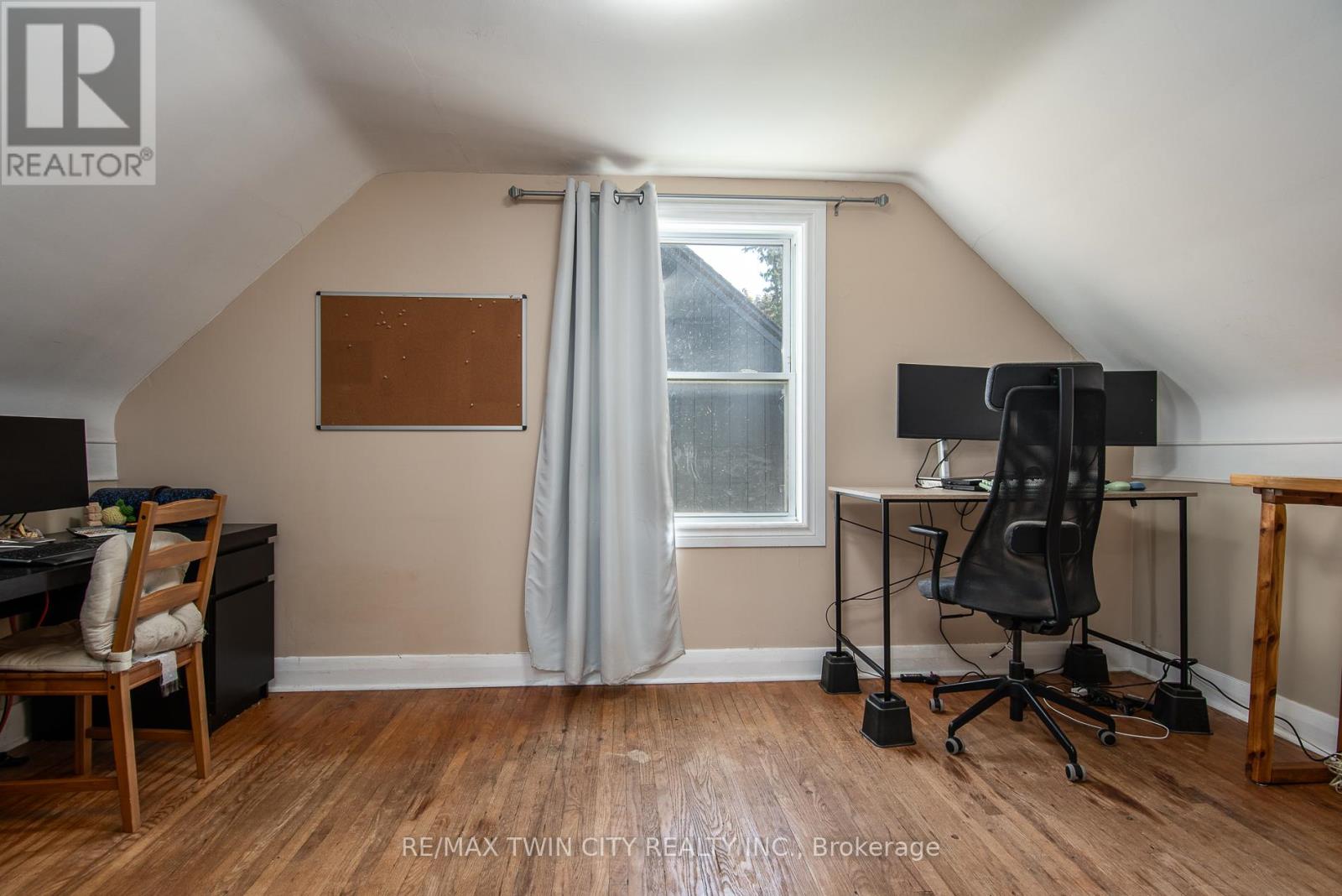186 Highland Road E, Kitchener, Ontario  N2M 3W2 - Photo 28 - X12439175