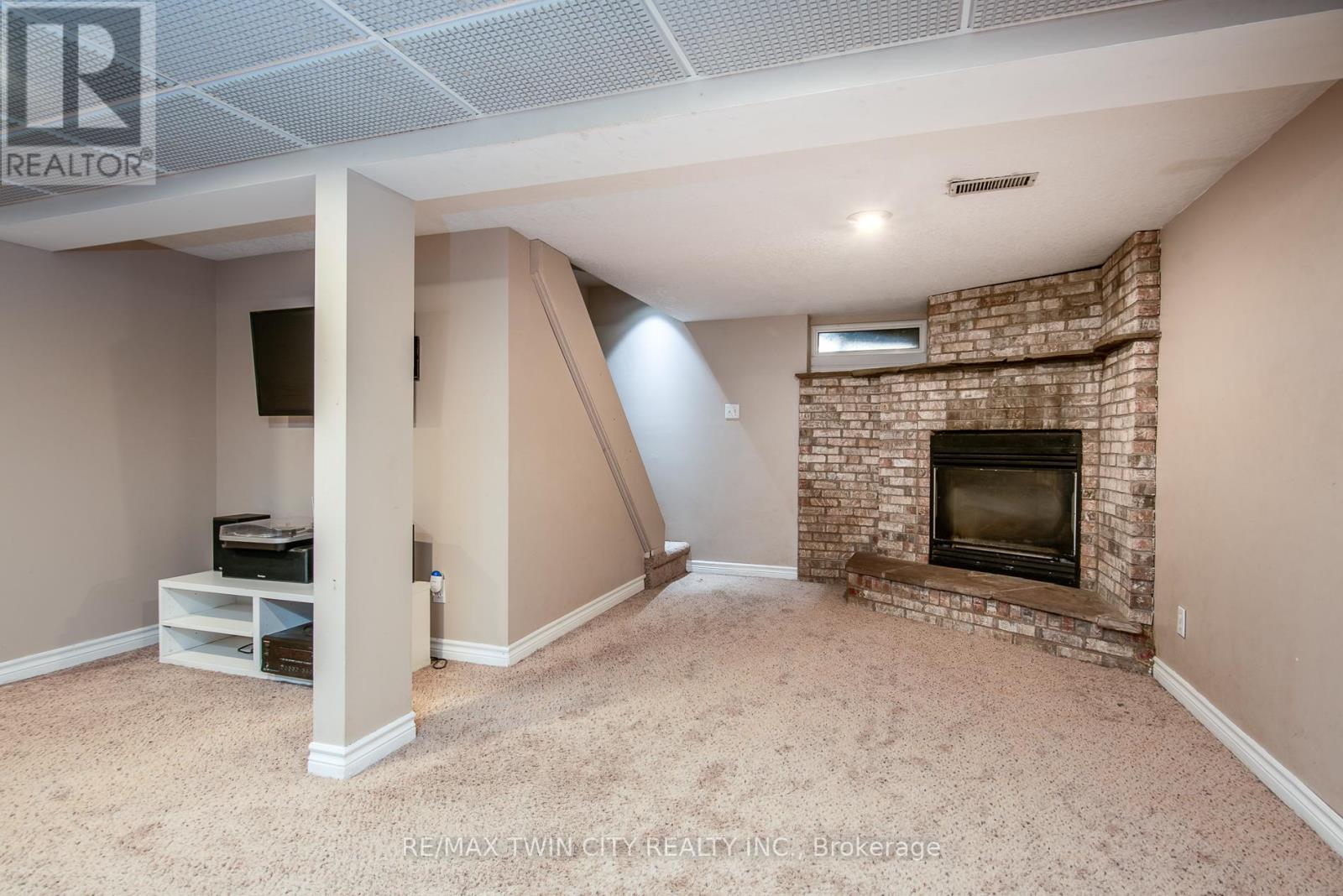 186 Highland Road E, Kitchener, Ontario  N2M 3W2 - Photo 31 - X12439175